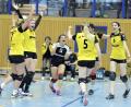 Bild: Ziegler
Die Volleyballdamen des SV Hahnbach sind nach dem knappen 3.2-Heimsieg gegen den SV Esting überglücklich vor Freude.



Bild: Ziegler