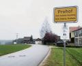 Bild: ge
Hier am südlichen Ortsrand von Prohof entstehen entlang der Straße zehn neue Bauparzellen.