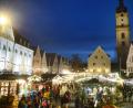 Bild: Gabi Schönberger
Hunderte Menschen schlendern täglich über den Weidener Christkindlmarkt. Doch erst nachts geht es dort so richtig rund, weiß Dieter Windisch, Inhaber eines Sicherheitsunternehmens.