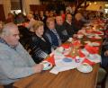 Bild: jr
Gut gehen ließen es sich die Konnersreuther Senioren bei der vorweihnachtlichen Seniorenfeier, zu dem das Rote Kreuz am Sonntagnachmittag in den Schiml-Saal eingeladen hatte. In gemütlicher Runde genossen die Senioren die adventlichen Spezialitäten und das Beisammensein.
