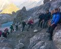 Bild: exb
Über ein steiles Geröllfeld zieht sich am dritten Tag der Aufstieg von der Memminger Hütte auf dem Weg ins Inntal.
