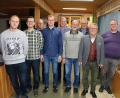 Bild: bsc
Dem neuen Vorstand des Imkervereins Wiesau-Schönhaid wünschten Kreisvorsitzender Hans Schön (Dritter von links) und Bürgermeister Toni Dutz (Zweiter von rechts) viel Erfolg. In die Vorstandschaft wurden berufen (von links) Fabian Puß, Torsten Vater, Florian Beer, Michael Bauernfeind sen., Günther Leimgruber, Kurt Kaßeckert und Hubert Greil.