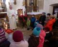 Bild: exb
Pastoralreferent Alfred Kick gestaltete mit den Buben und Mädchen die "Kinder-Kirche".