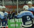 Bild: gb
Jubel bei den Devils-Spielern Herbert Geisberger, Marcel Waldowsky, Mirko Schreyer und Michael Kirchberger (von links): Die Weidener gewannen am Freitag beim EHC Waldkraiburg mit 4:2.