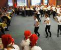 Bild: weu
Begeistert waren die Gäste der AWO-Weihnachtsfeier von den vorweihnachtlichen Tänzen, Geschichten und Texten der Mädchen der Junioren- und Bambini-Garde.
