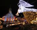 Bild: PR Burgund-Franche-Comté
Auf der altehrwürdigen Place St. Martin in Montbéliard lockt ein Weihnachtsmarkt deutschen Ursprungs, der Franzosen und Deutsche über die nahe Ländergrenze hinweg vereint.
