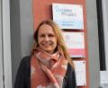 Bild: Dagmar Williamson
Julia Wiesend erzählt über den Mut, Leben zu geben und den Verzicht, einen Menschen aufwachsen zu sehen. Durch das Moses-Projekt wird es ihr ermöglicht, werdende Mütter zu unterstützen und Halt zu geben, wenn deren Welt zusammenbricht.