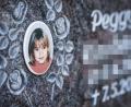Bild: 11.12.2018 14:22:26
Ein Gedenkstein mit dem Porträt des Mädchens Peggy auf dem Friedhof in Nordhalben.