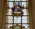 Bild: sh
Eines der sechs 100-jährigen bunten Fenster im Langschiff der Schnaittenbacher Stadtpfarrkirche St. Vitus.