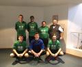 Bild: gel
Beim Schiedsrichter-Futsalturnier in Neumarkt überraschten die Amberger Referees mit Platz eins. Stehend von links: Julian Roidl (DJK Ensdorf), Thomas Ehrnsperger (1.FC Rieden), Thomas Hüttner (1.FC Schlicht) und Obmann Thomas Gebele. Kniend von links: Jonas Kohn (SC Germania Amberg), Felix Hahn und Philipp Götz (beide TSV Theuern).