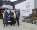 Bild: gef
Bild von links: Gerhard Greß, Benjamin Scherzer, 1. Bürgermeister Alwin Märkl.