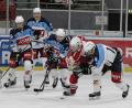 Bild: gb
Am zweiten Weihnachtsfeiertag (Szene) gewannen die Blue Devils beim EV Regensburg mit 3:2 nach Verlängerung. Am Mittwoch um 20 Uhr steigt in der Weidener Hans-Schröpf-Arena das nächste Oberpfalzderby.