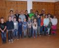 Bild: hrö
Die Kindergruppe und das Trainerteam beim Jahresrückblick des Karate Dojos Waldsassen
v. l. hinten, Lucio Fortelny, Jochen Rosner, Benjamin Fischer, Marco Pilsak, Franz Stierstorfer, Andrea Zeitler, Pavel Hroch, Klaus Zeitler.