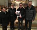 Bild: ibj
Über den erfolgreichen Losverkauf freuten sich (von links) Marianne Lindner, Brigitta Heidlinger, Pfarrer Christian Schulz und stellvertretender Fördervereinsvorsitzender Josef Rauch.