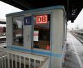 Bild: Hösamer
Verwaist: Das Service-Häuschen am Bahnsteig 2 am Schwandorfer Bahnhof ist seit Jahresbeginn geschlossen.