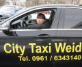 Bild: Gabi Schönberger
Tanja Fischer ist eine der Fahrerinnen von „City-Taxi“. Das Unternehmen beklagt, die Konkurrenz bediene sich unlauterer Mittel.