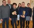 Bild: jr
Verabschiedet nach drei Jahrzehnten ehrenamtlichen Dienst rund um die Kirche in Leonberg wurden Gertraud Haberkorn und Helmut Kipferl. Unser Bild zeigt (von links) Kirchenpfleger Wolfgang Kreger, Bürgermeister Johann Burger, Gertraud Haberkorn, Sabine Schrems, Helmut Kipferl, Martina Fuhrmann und Pfarrer Anton Witt.