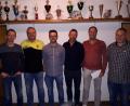 Bild: bk
Für ihren Einsatz bei den Alten Herren werden (von links) Andreas Malzer, Kassier Uwe König, Leiter Hermann Gollwitzer, Thomas Geitner, Hans-Peter Schönl und Vergnügungswart Dietmar Weber ausgezeichnet.