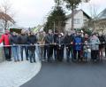 Bild: sns
Bürgermeister Martin Birner durfte die Schere ansetzen und die Straße zusammen mit weiteren Verantwortlichen für den Verkehr freigeben.