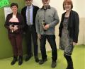 Bild: rgr
Inge Dietl (von links) wurde nach 14-jährigen Pausenverkaufs an der Schule von Rektor Thomas Schmidt verabschiedet. Mit auf dem Bild sind Konrektorin Ruth Seitz (von rechts) und Hermann Dietl.