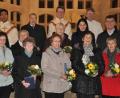 Bild: Hirsch
Blumensträuße und Dank gab es für die langjährigen Helfer der Pfarrgemeinde St. Stephanus.