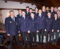 Bild: nib
Die Feuerwehrspitze verlieh Abzeichen: im Bild (hintere Reihe von links) Bastian Obendorfer, Johannes Kölbl, Julian Ries, Kerstin Piehler, Marina Heldmann, zweiter Kommandant Hubert Meierhofer, Miriam Piehler, Vorsitzender Siegfried Schlosser, (vordere Reihe von links) Jugendwart Michael Piehler, Stefan Ruidisch, Sebastian Schlosser, Lukas Heldmann, Tobias Obendorfer, Anna Ries und Bürgermeister Christian Ziegler.