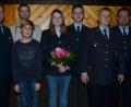 Bild: dob
Kreisbrandmeister Christian Demleitner aus Tännesberg (links) lernte die Waldauer Feuerwehrleute als sehr verantwortungsvolle und disziplinierte Gruppe kennen. Bei der Jahreshauptversammlung würdigte er dafür die Kommandanten Stefan Meyer (Zweiter von rechts) und Benjamin Janker (rechts) die zu Oberlöschmeistern befördert wurden. Madlen Koller (Mitte), Michael Lehner (Zweiter von links) und Tim Röbl (Dritter von rechts) gehören ab sofort zu den Aktiven und wurden ebenfalls zur Feuerwehrfrau oder Feuerwehrmann befördert. Neu ist Kilian Koller (vorne, links) in der Jugendgruppe.