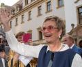 Bild: Armin Weigel/dpa
Gloria von Thurn und Taxis bei der der Eröffnung der Thurn-und-Taxis-Schlossfestspiele.