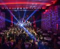 Bild: hcz
Die Tanzfläche ist voll, die Lichter strahlen und die zwölfköpfige Band „One&Six Symphonic Strings“ sorgt für gute Stimmung.