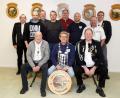 Bild: bkr
Die erfolgreichen Schützen der Schützengesellschaft Immenreuth (sitzend): Schwarzpulverkönig Günther Nicolai mit seinen Rittern Roland Schäffler (rechts) und Peter Hößl (links) sowie (dahinter von links) Jürgen Heinz, Bastian Veigl, Thomas Hößl, Gerd Kraitzek, Thorsten Höcht, René Schindler, Georg Schinner und Manfred Fischer.