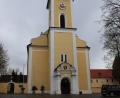 Bild: Dobler
Der markanteste Bauteil der Klosterkirche ist auch sein jüngster. Den Turm,
der 2018 saniert wurde, gibt es seit 130 Jahren, die Kirche steht seit 324 Jahren
– die Vorgängerkapelle nicht mitgerechnet.