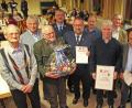 Bild: nm
Von 25 bis 65 Jahren reicht das Spektrum der Jubiläumsmitgliedschaften. Bei der Feuerwehr werden Männer ausgezeichnet, die der Gemeinschaft seit Jahrzehnten die Treue halten.