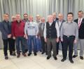 Bild: exb
Nach erfolgter Wahl beim Gesangverein Traßlberg (von links): Zweiter Bürgermeister Hermann Böhm, stellvertretender Gruppenvorsitzender Herbert Ernst, Horst Kleindienst, Werner Hartmann, Erwin Rösch, Michael Graubmann, Günther Wilfer, Fritz Schurz, Josef Weiß, Leo Donhauser, Christian Widmann und Vorsitzender Richard Neudecker.