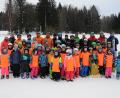 Bild: axs
Ihre ersten Erfahrungen auf ungewohnten Brettern konnten die Teilnehmer beim Skikurs des Ski-Clubs Tirschenreuth sammeln. Im Bild die jungen Teilnehmer mit ihren Trainern.