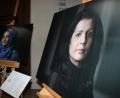 Bild: kmo
Die Schicksale von Rabia (links) und Malalai aus Afghanistan sind nur zwei der Fluchtgeschichten von Frauen, die im ersten Teil des Projekts "Starke Frauen" von Claudia Warneke und Madeline Sprock, in einer Ausstellung zu bewundern sind.