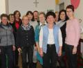 Bild: wrt
Der Windischeschenbacher Frauenbund hat eine neue Führungsmannschaft. Vorsitzende sind Anke Neumann, Karin Heining-Weidner und Helene Kraus (rechts sowie Zweite und Vierte von rechts).