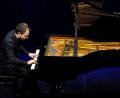 Bild: Stephan Huber
Eine Seltenheit selbst in Kultur-Metropolen: Herbert Schuch spielt im Stadttheater alle 32 Klaviersonaten Beethovens. Im ersten Recital fasziniert er mit Sensibilität, Beweglichkeit und Kraft.