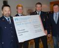 Bild: sm
Sie übergeben 3500 Euro (von links): Kassier Gerhard Fischer, zweiter Vorsitzender Markus Schultes und Vorsitzender Andreas Wittmann.