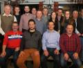Bild: Hirsch
Die „Neukirchner Blasmusik“ hat eine neue Führung. Das Bild zeigt sitzend von links: Andreas Schlosser, Simon Ott, Stephan Graf und Gerald Bink. Stehend von links: Hans Mulzer, Lukas Mulzer, Matthias Kummeth, Josef Rester, Wolfgang Bink, Josef Zitzler, Anne Zitzler, Thomas Kummeth, Tanja Kaiser, Hans Wagner und OB Andreas Feller.