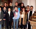 Bild: R. Kreuzer
Die Jugendlichen gehen bei der Gestaltung des ökumenischen Gottesdienstes in der evangelischen Kirche St. Dionysius neue Wege.