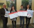 Bild: adj
Bürgermeister Ruppert Troppmann (links) und Geschäftsführerin Sonja Skutella (rechts) von Fotobuch.de überreichen jeweils 1000 Euro an die Leiterinnen der beiden Kindergärten Katharina Pfistermeister (Zweite von links) des Kindergarten St. Joseph und Theresa Uhl (Zweite von rechts) des Kindergarten St. Martin.