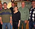 Bild: zer
Der neue Vorstand des Schnupferclubs und ausgeschiedene Führungsmitglieder (von links): Josef Gallersdörfer, Bürgermeister Michael Bauer, Marcus Beer, Andreas Pausch, Christine Würth, Hans Kick und Lorenz Gebert.