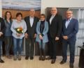 Bild: exb
Verabschiedung von Roland Kopp: Im Bild von links Stefan Kolb (Leiter MAK-Service), Franziska Friedrich (Leiterin Personalstelle), Ingeborg Kopp, Roland Kopp, Ute Kaiser (stellvertretende Personalratsvorsitzende), Oberbürgermeister Oliver Weigel, Lothar Friedmann (Hauptamtsleiter).