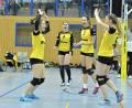 Bild: Ziegler
So ein bisschen Jubel darf schon sein - vor allem, wenn die Hahnbacher Volleyballerinnen den Klassenerhalt in der Tasche haben.