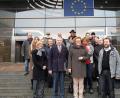 Bild: exb
Die Vertreter der an dem gemeinsamen Projekt beteiligten Klosterlandschaften in Brüssel. In der vorderen Reihe (von links) Projektleiterin Dr. Birgit Kastner, Bambergs Landrat Johann Kalb und Europa-Parlamentarierin Monika Hohlmeier, dahinter Beatrix Rustler von der Stadt Waldsassen sowie (Dritte von rechts) Sr. M. Sophia Schlembach von der Zisterzienserinnenabtei Waldsassen.