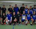 Bild: wro
Im Bild der Finalsieger SV Altenstadt (schwarze Hemden), der seinen Gegner aus Bayreuth mit 2:1 Toren auf Platz zwei verwies. Links Florian Schaumberger, Vertreter des Veranstalters SV Schönhaid.