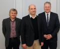Bild: Christine Hollederer
Antrittsbesuch mit (von links) Georg Decker (Verwaltungsleiter am LfP), Markus Schick (Leiter des Landesamtes für Pflege) sowie Landrat Richard Reisinger.