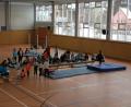 Bild: rw
Mit dem Gau-Kinderturnfest steht am 5. Mai ein sportlicher Großereignis auf dem Programm. Die Trainer und Kampfrichter haben sich darauf eingehend vorbereitet. Bei einem Vorbereitungslehrgang in der Schulsporthalle durften die Erbendorfer Turnerkinder dabei die verschiedenen Übungen vorführen.