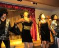 Bild: is
Laszlo Peter, Karin Waldmann, Andrea Nickl, Martina Brunner treten als Boney M. mit "Daddy Cool" auf.
.