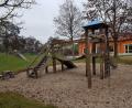 Bild: e
Die Turmspielkombination im Kindergarten St. Vitus in Schnaittenbach wird aufgrund mehrerer Mängel ersetzt. Auch neue Markisen sollen her.